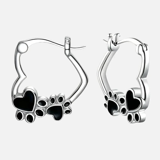 Boucles D'oreilles Avec Cœur et Émail Noir.