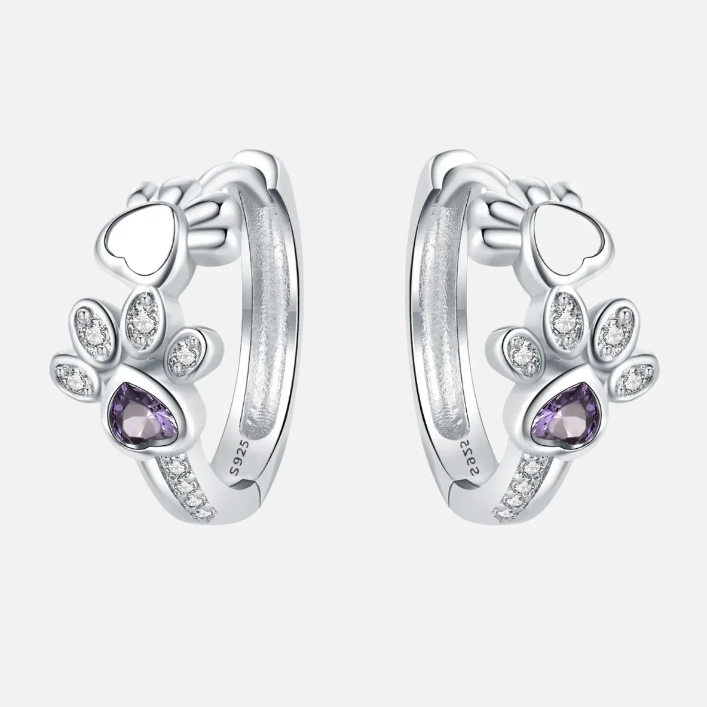 Boucles D'oreilles En Argent Avec Zircone et Pierre Précieuse en Forme de Cœur.